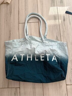 Athleta Beach Bag Gym Bag Tote Bag Blue Ombre Canvas Shopping Bag 18.5x12”